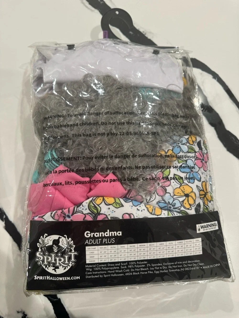 Spirit Grandma Costume Set in Floral Print with Pink and Gray Accessories - Picture 2 of 3